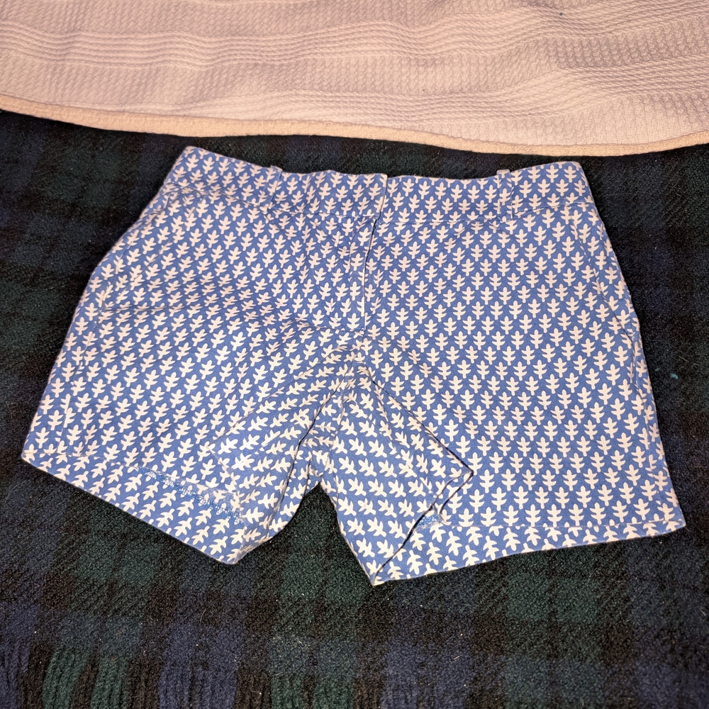 J. Crew Blue and White Leaf Print Preppy Shorts w Belt Loops